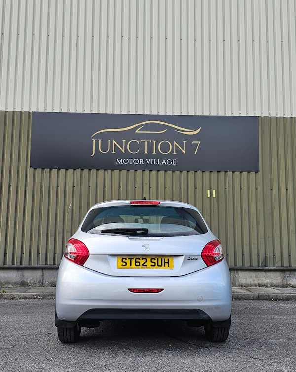 Used Peugeot 208 2013 for sale - 75687806: Photo 10