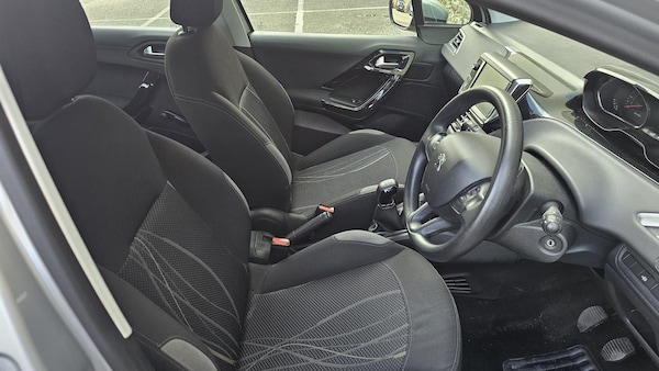 Used Peugeot 208 2013 for sale - 75687806: Photo 17
