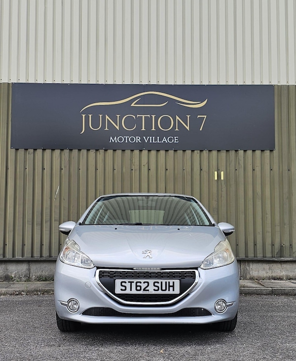 Used Peugeot 208 2013 for sale - 75687806: Photo 3