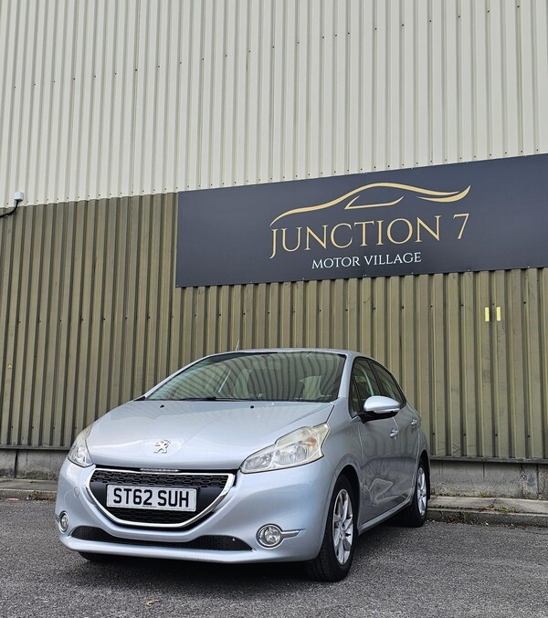 Used Peugeot 208 2013 for sale - 75687806: Photo 5