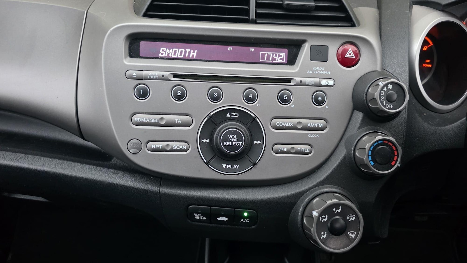 Used Honda Jazz 2009 for sale - 76314807: Photo 24