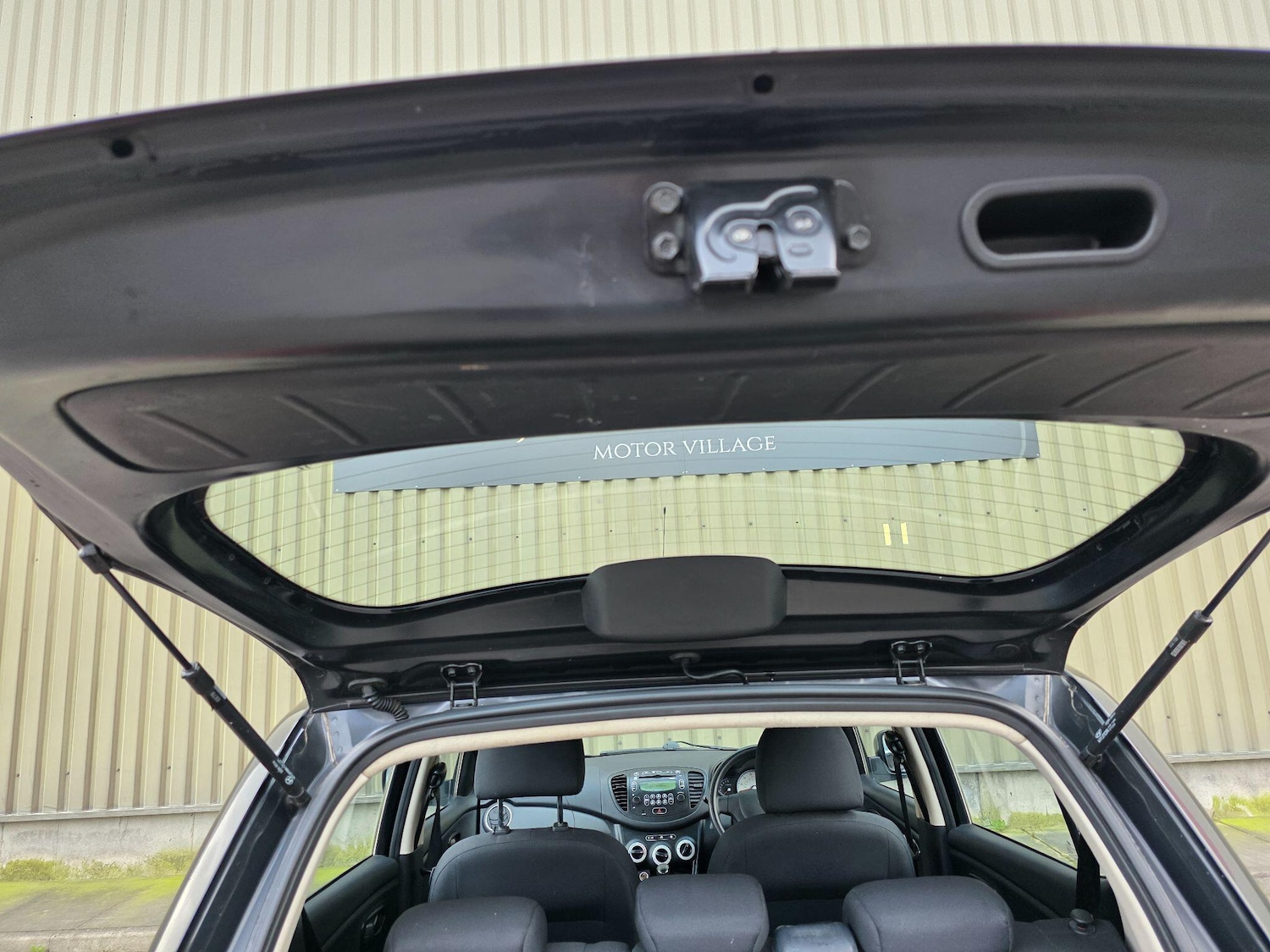 Used Hyundai i10 2009 for sale - 77709781: Photo 16