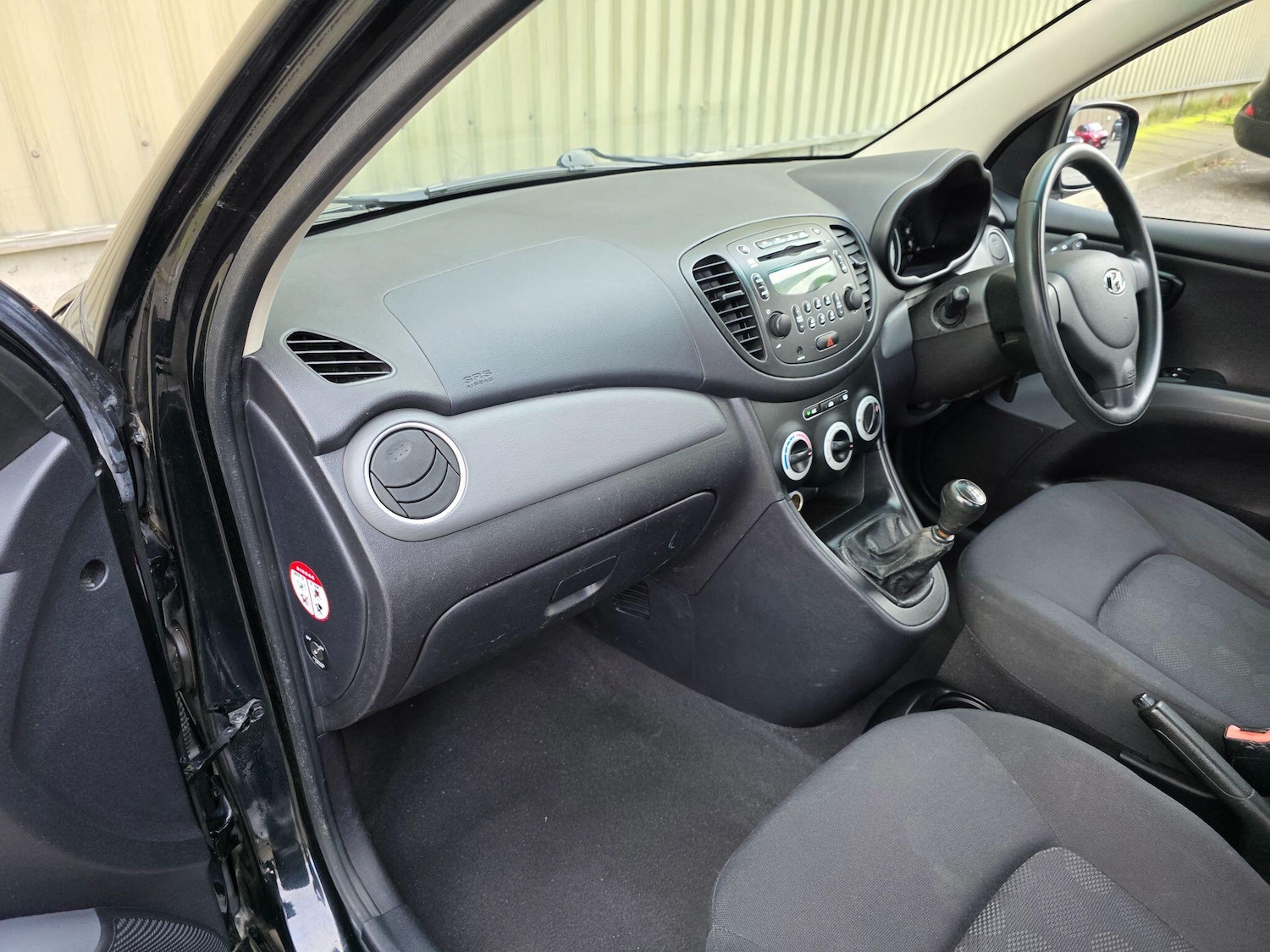 Used Hyundai i10 2009 for sale - 77709781: Photo 24