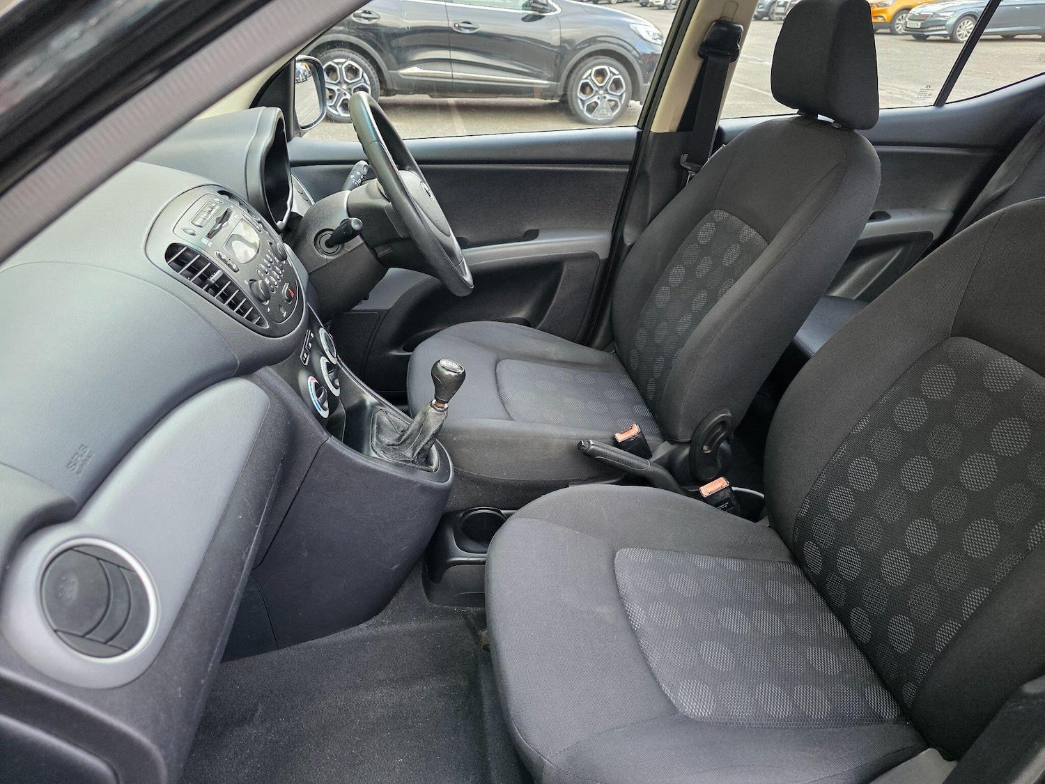 Used Hyundai i10 2009 for sale - 77709781: Photo 25