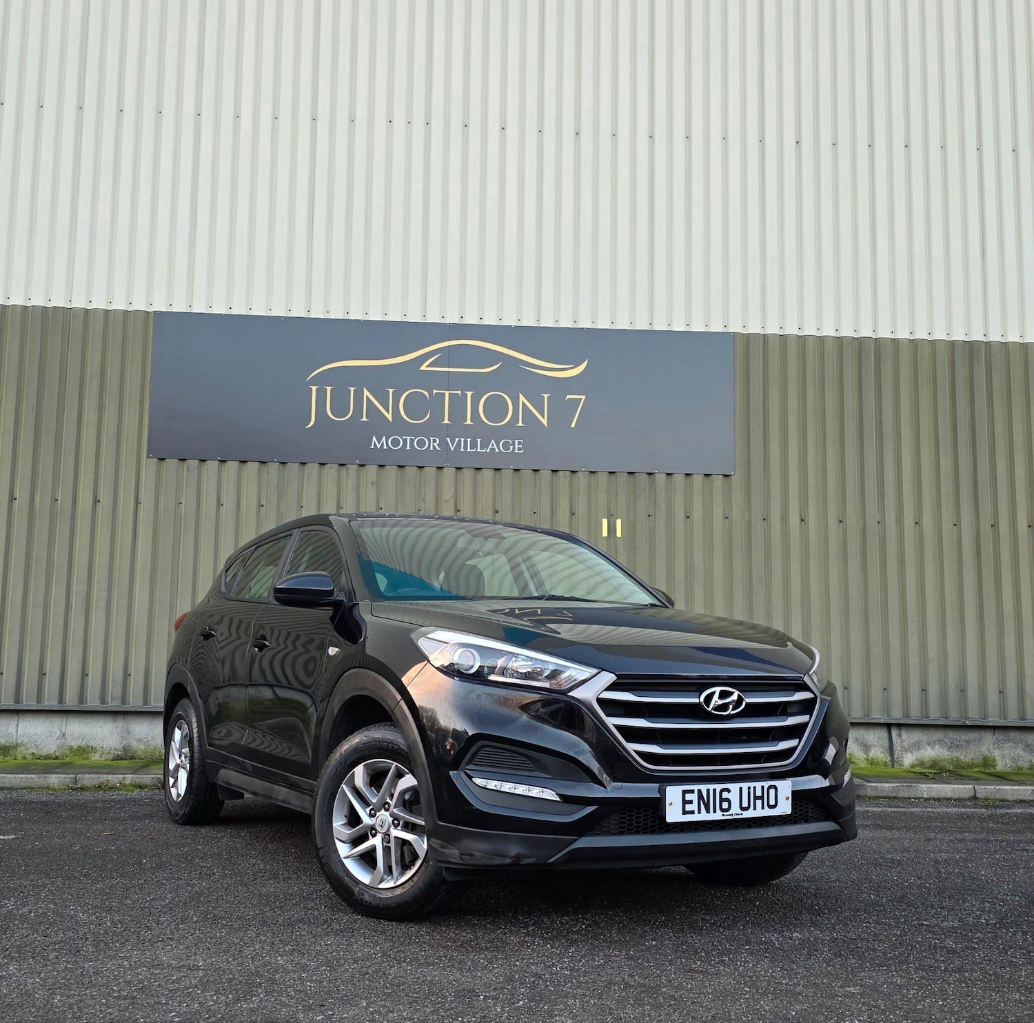 Used Hyundai TUCSON 2016 for sale - 77016440: Photo 2
