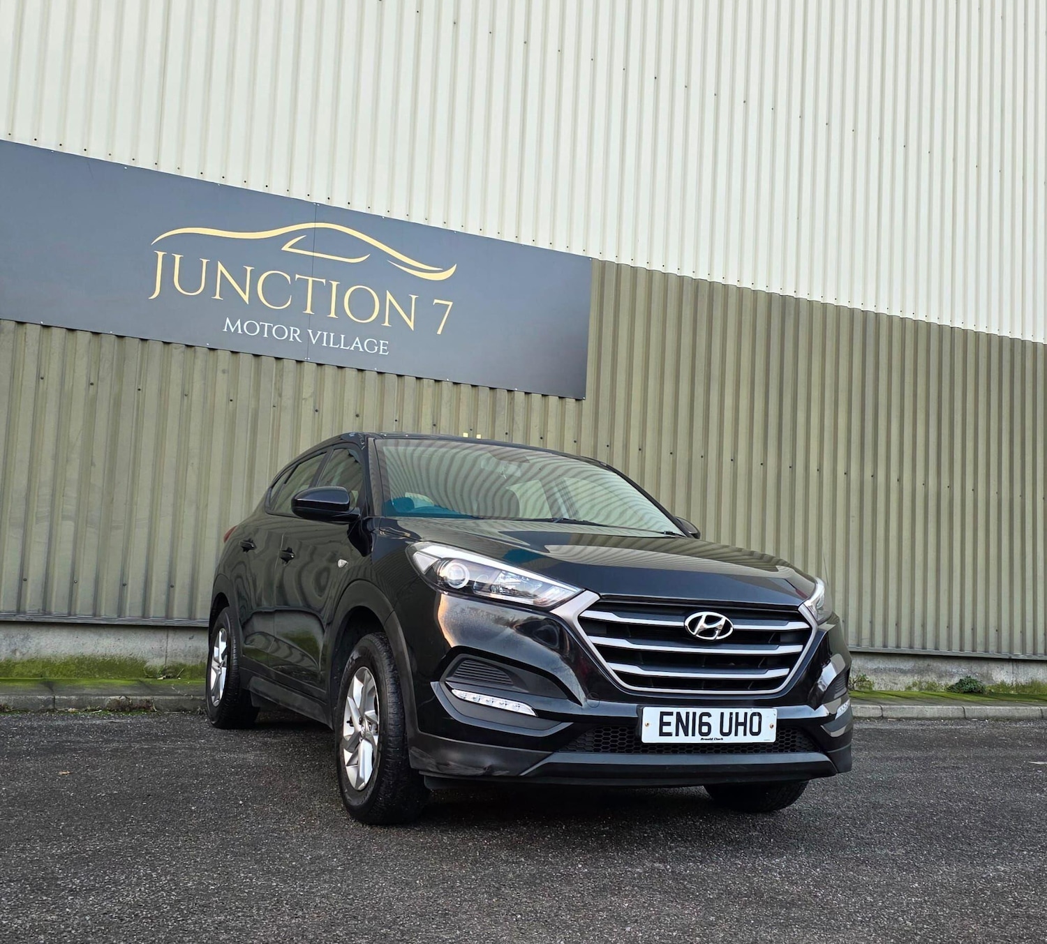 Used Hyundai TUCSON 2016 for sale - 77016440: Photo 3