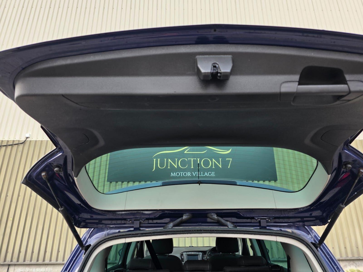 Used Vauxhall Zafira Tourer for sale - 77784046: Photo 16