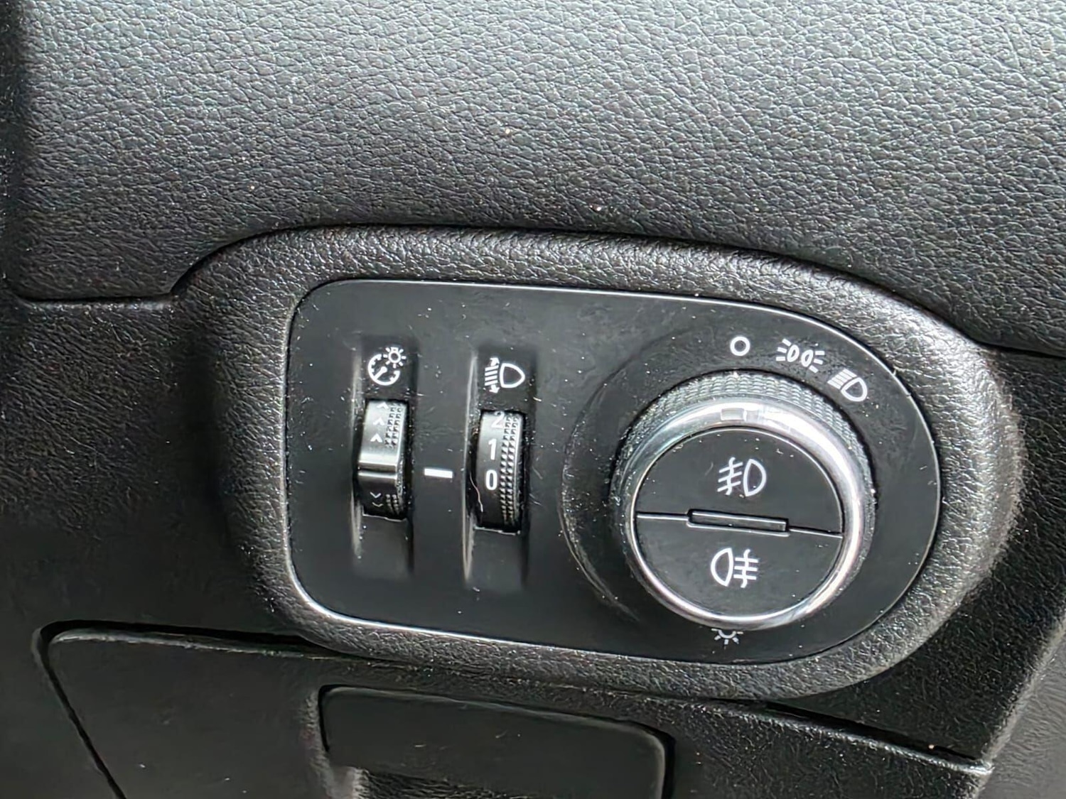 Used Vauxhall Zafira Tourer for sale - 77784046: Photo 37