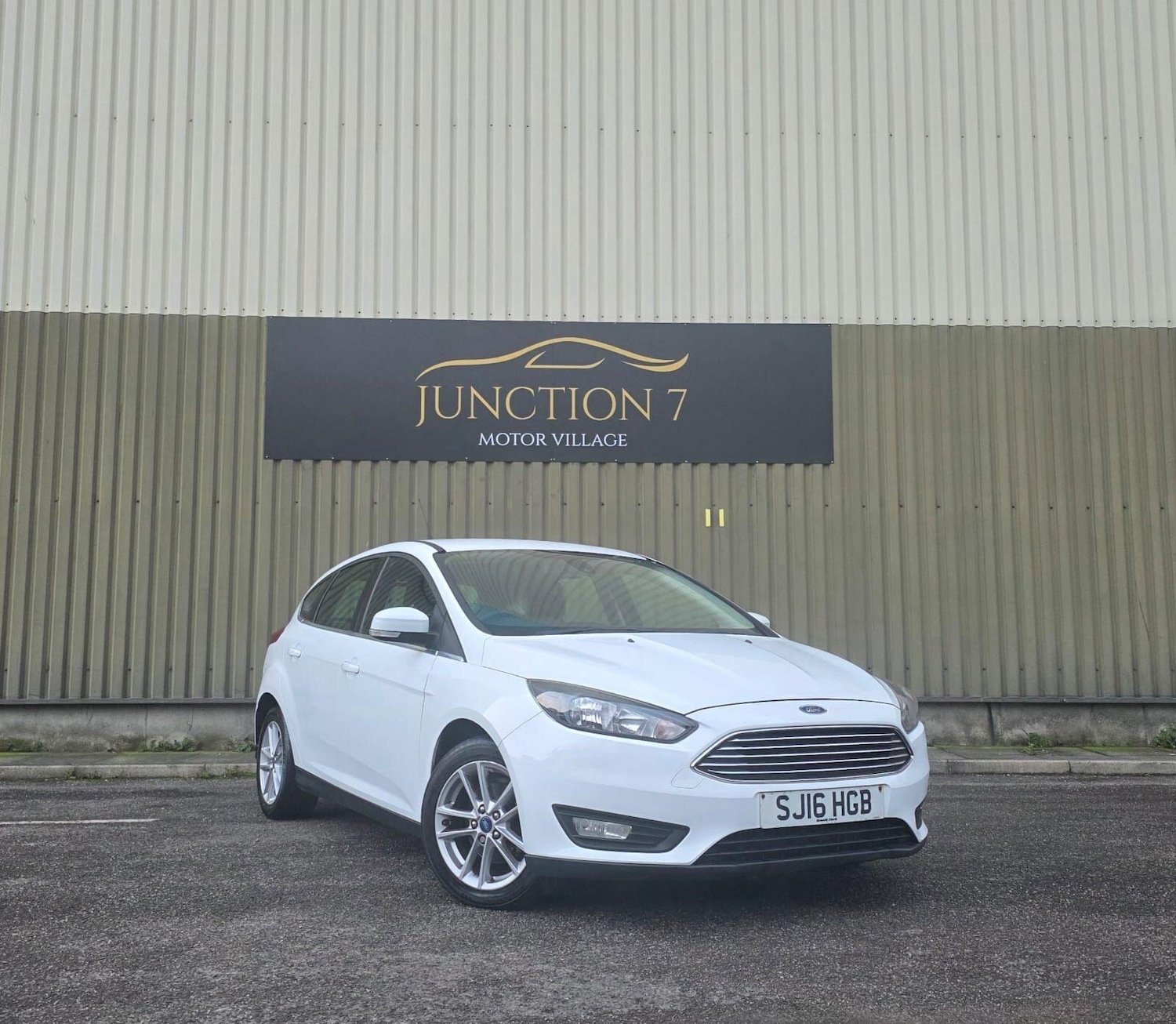 Used Ford Focus 2016 for sale - 76485066: Photo 2