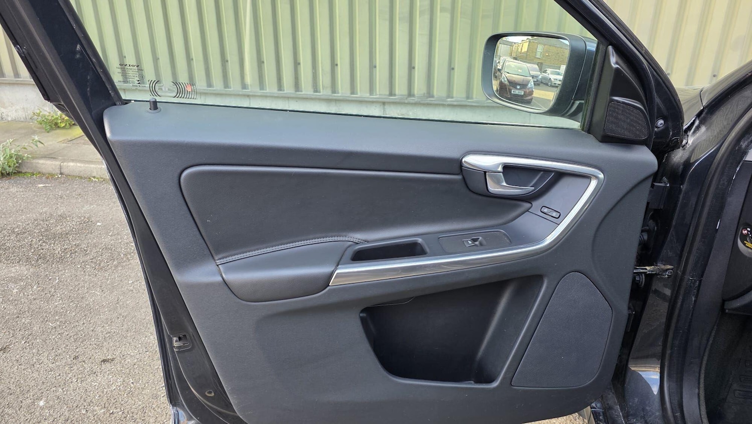 Used Volvo XC60 2016 for sale - 76380520: Photo 23