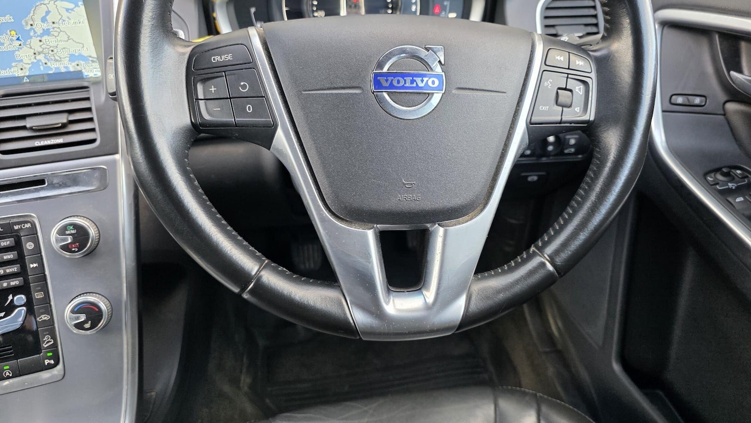 Used Volvo XC60 2016 for sale - 76380520: Photo 38