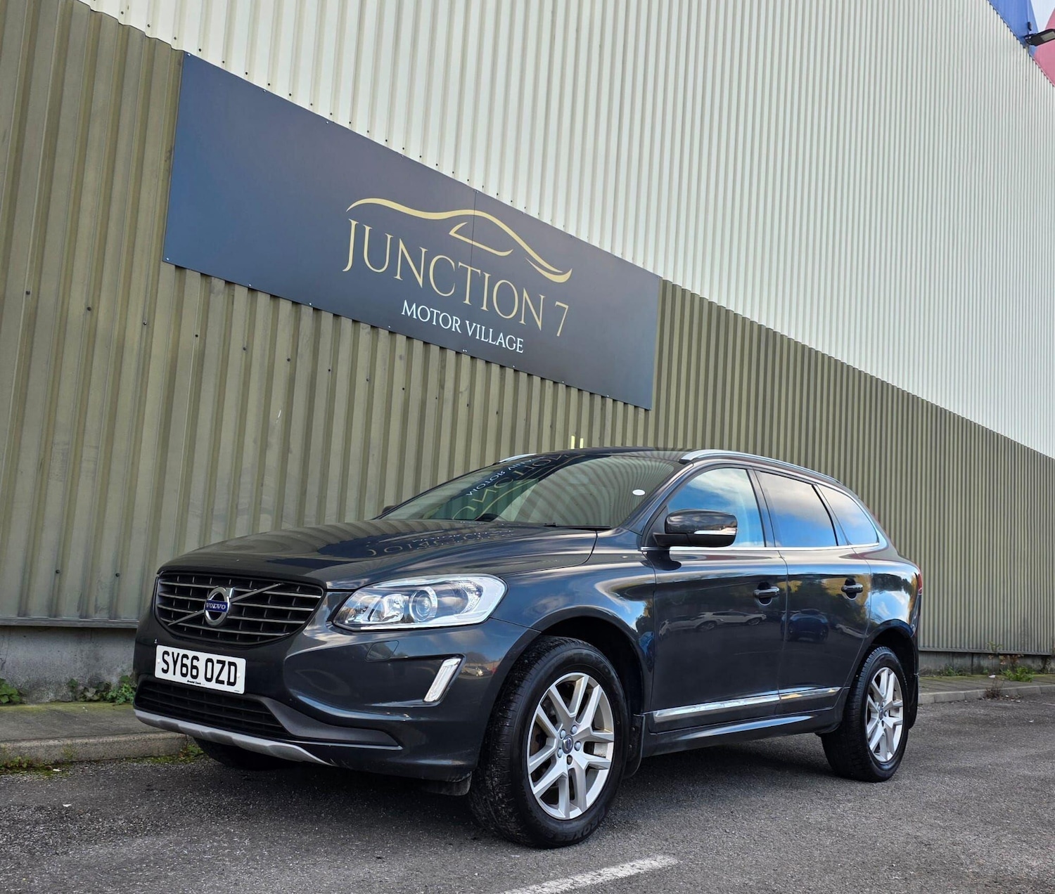 Used Volvo XC60 2016 for sale - 76380520: Photo 8