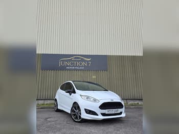Used Ford Fiesta 2017 for sale - 79677582: Photo