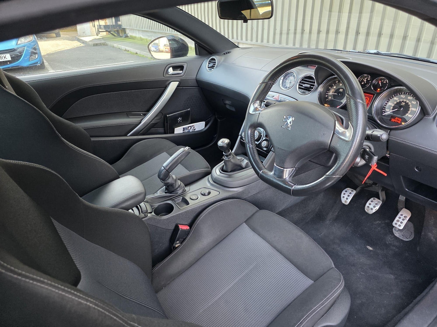 Used Peugeot RCZ 2011 for sale - 77646301: Photo 26