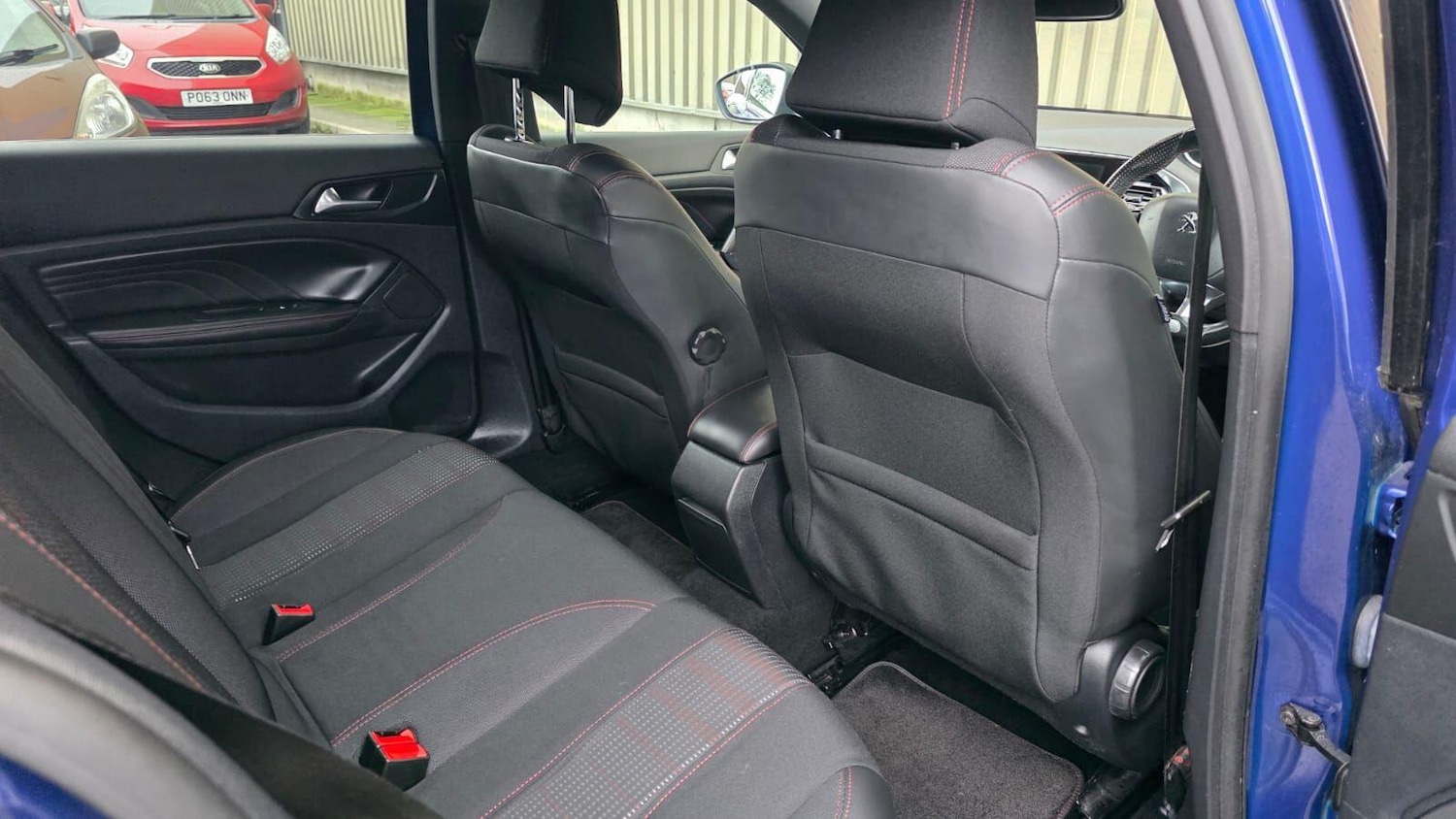 Used Peugeot 308 2016 for sale - 77029018: Photo 18