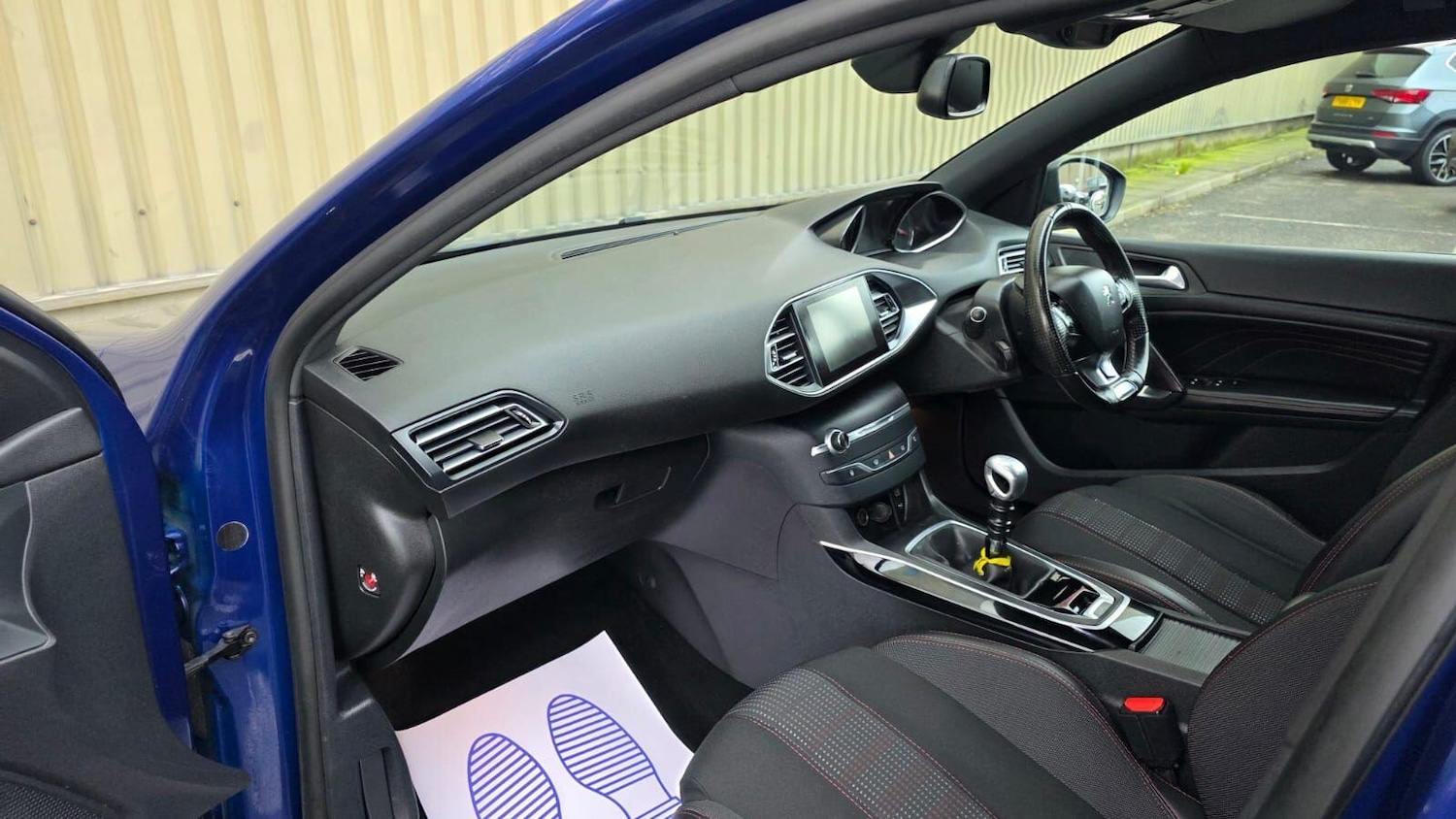 Used Peugeot 308 2016 for sale - 77029018: Photo 24