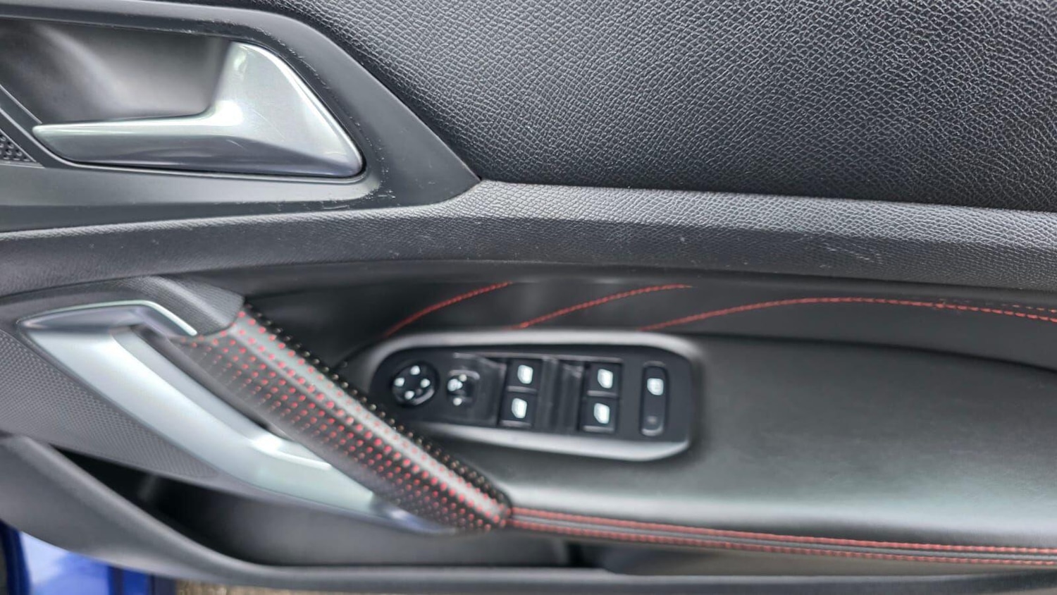 Used Peugeot 308 2016 for sale - 77029018: Photo 27