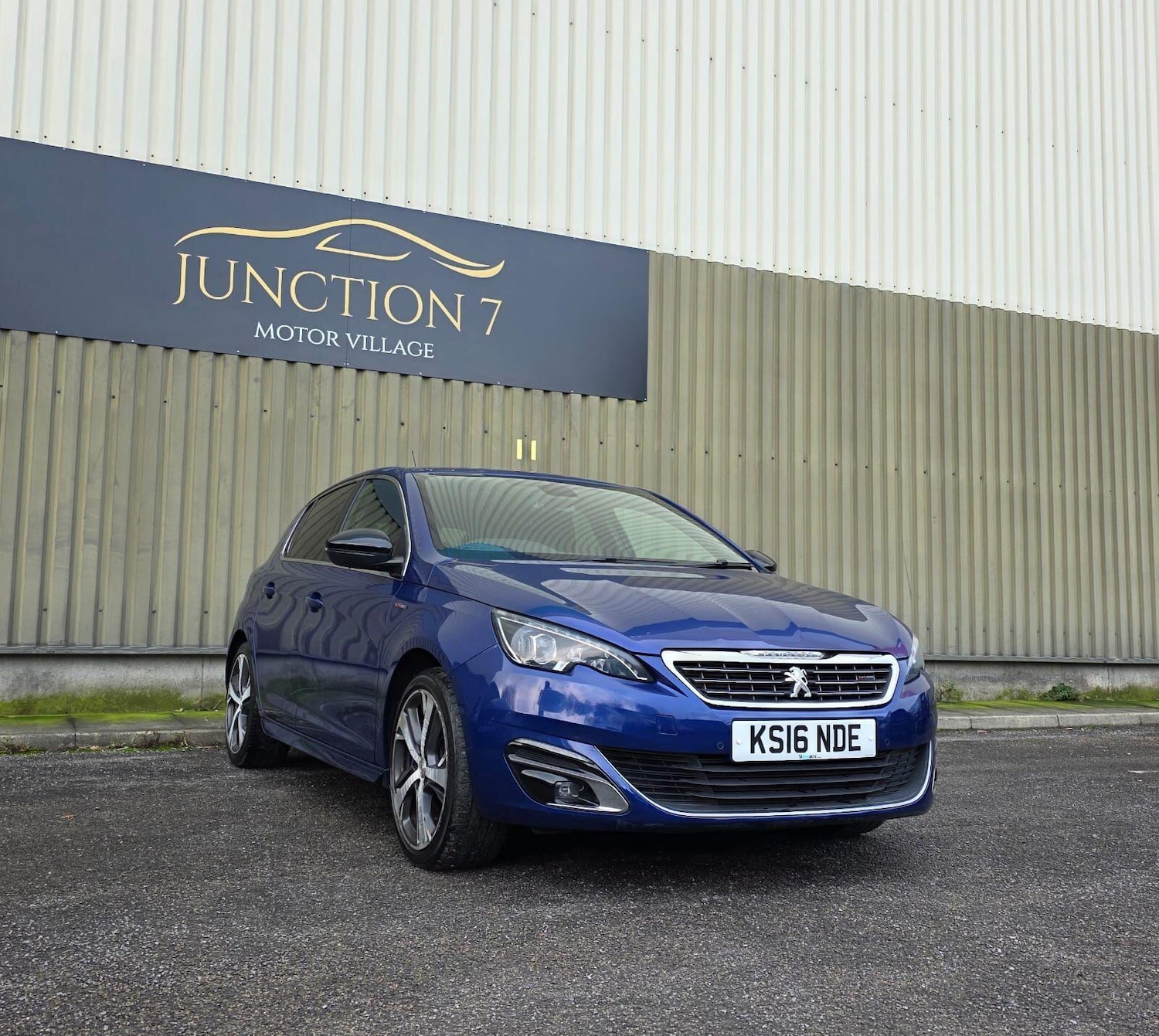 Used Peugeot 308 2016 for sale - 77029018: Photo 3