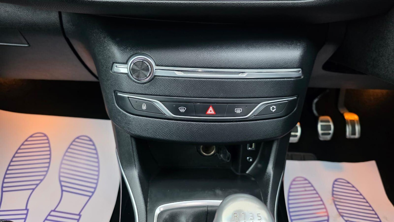 Used Peugeot 308 2016 for sale - 77029018: Photo 32