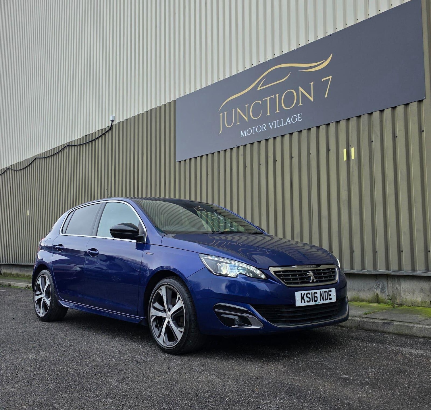 Used Peugeot 308 2016 for sale - 77029018: Photo 9