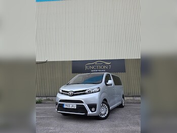 Used Toyota PROACE CITY Verso 2018 for sale - 78388072: Photo