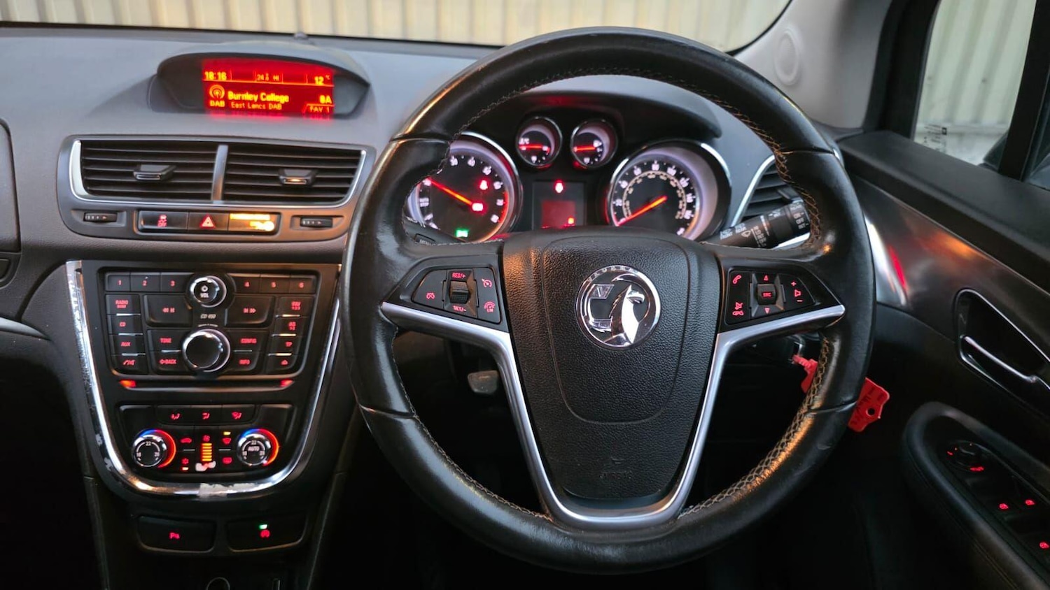 Used Vauxhall Mokka 2015 for sale - 76269805: Photo 32