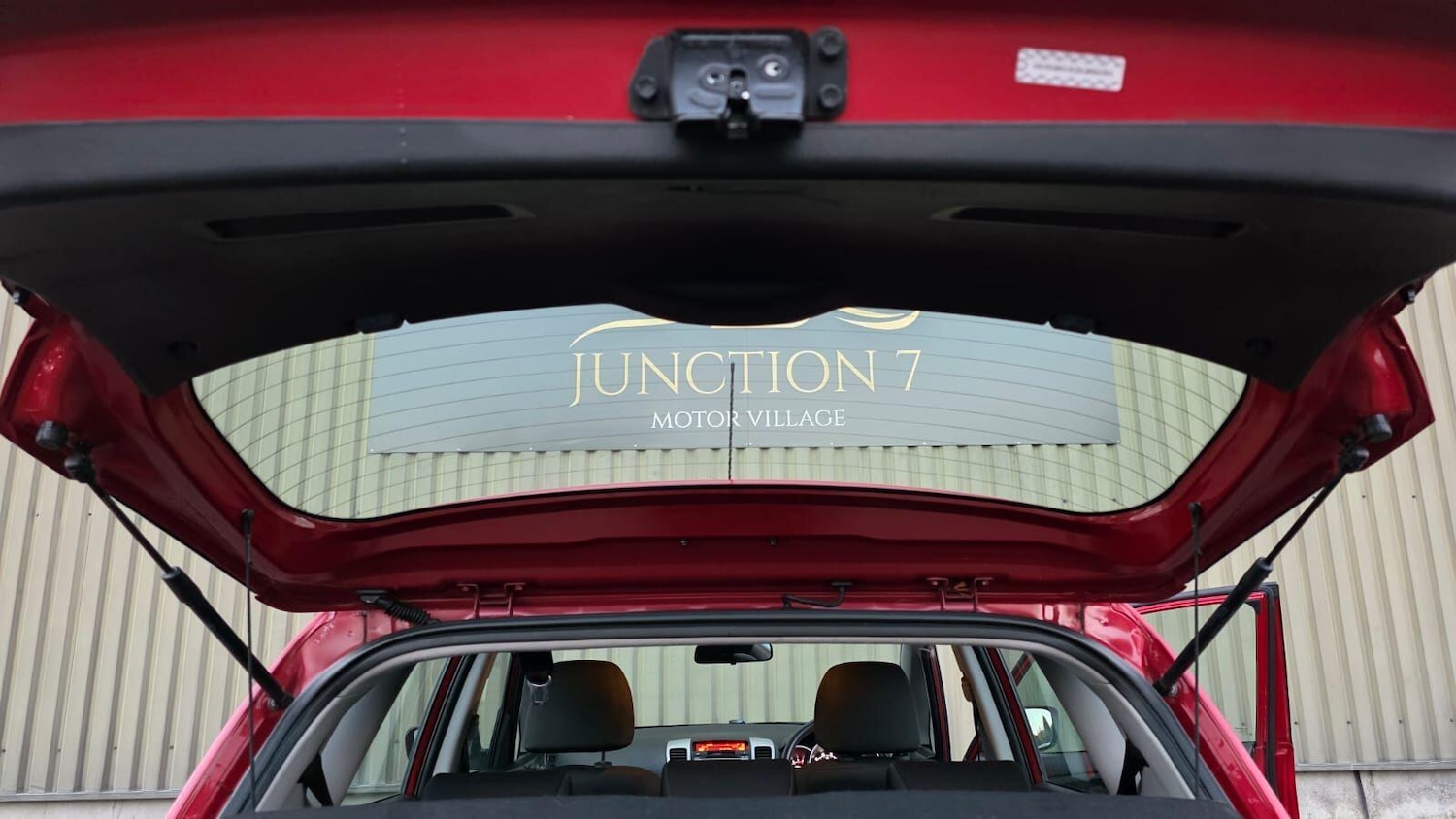 Used Kia Venga 2013 for sale - 76632749: Photo 16