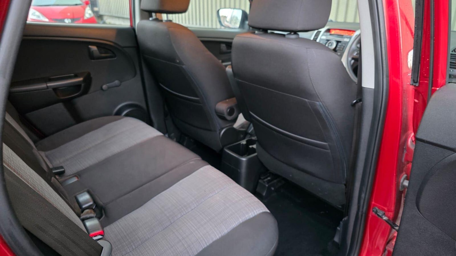 Used Kia Venga 2013 for sale - 76632749: Photo 18