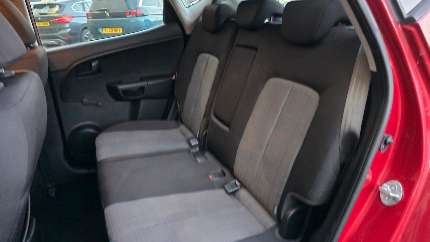 Used Kia Venga 2013 for sale - 76632749: Photo 22