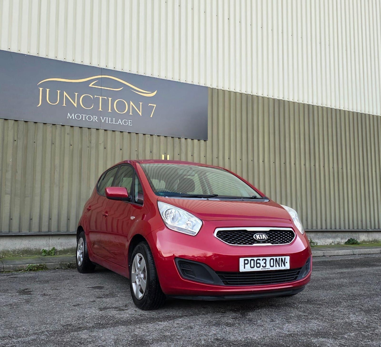 Used Kia Venga 2013 for sale - 76632749: Photo 3