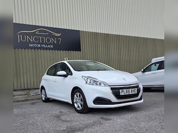 Used Peugeot 208 2016 for sale - 79425630: Photo