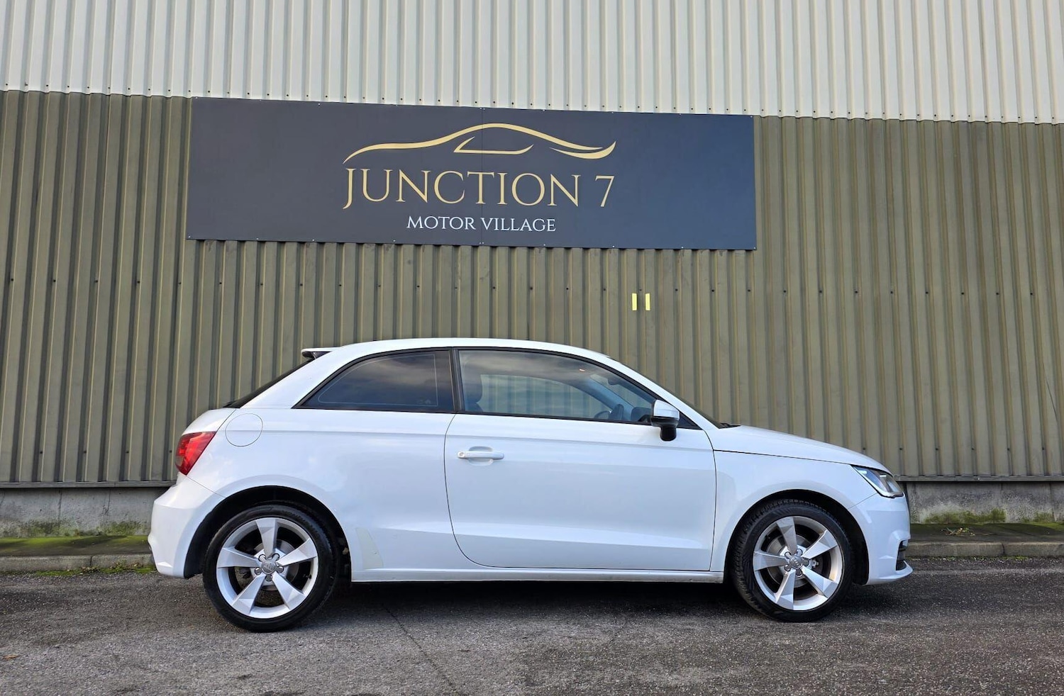 Used Audi A1 2016 for sale - 77016875: Photo 10