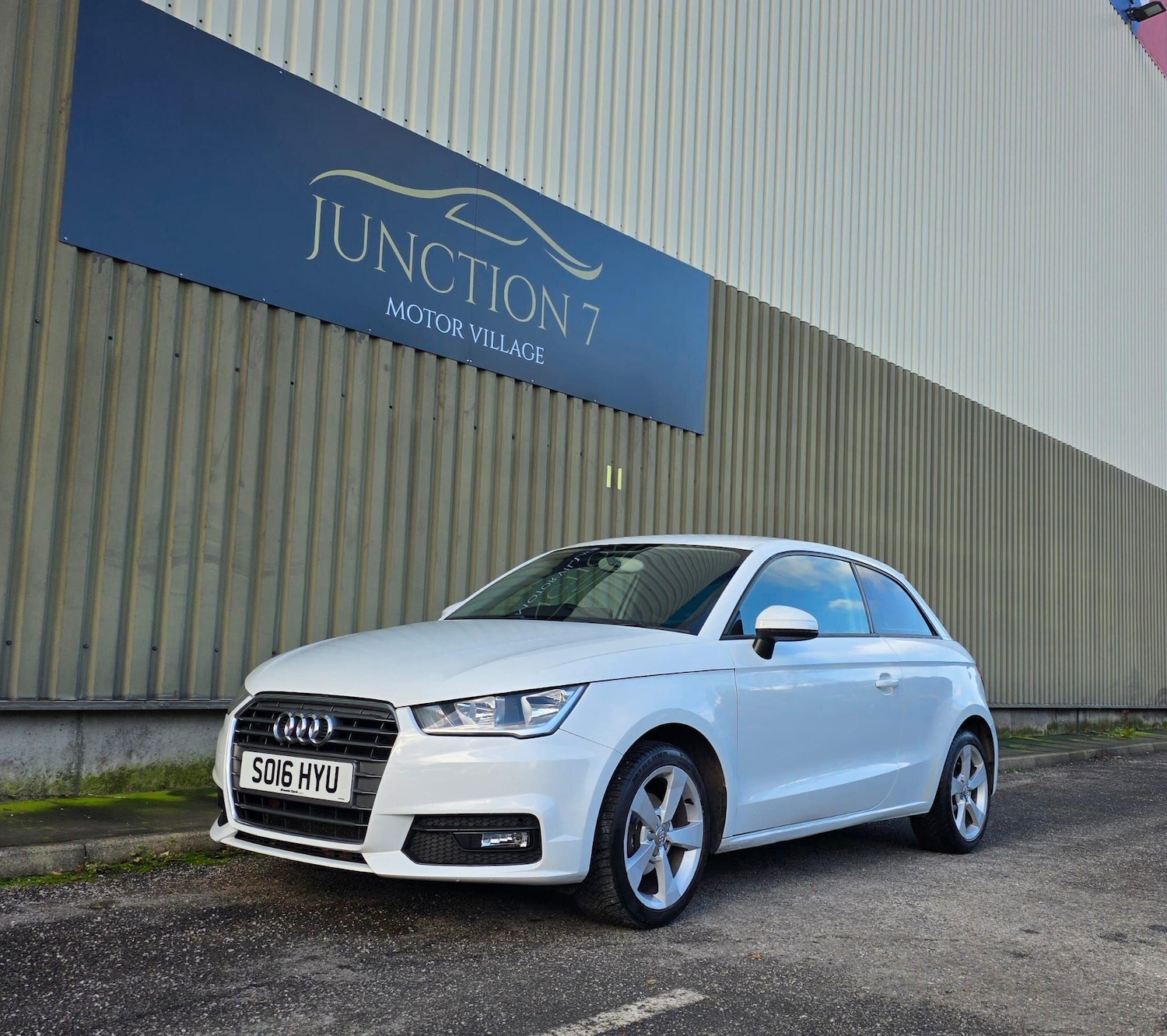 Used Audi A1 2016 for sale - 77016875: Photo 6