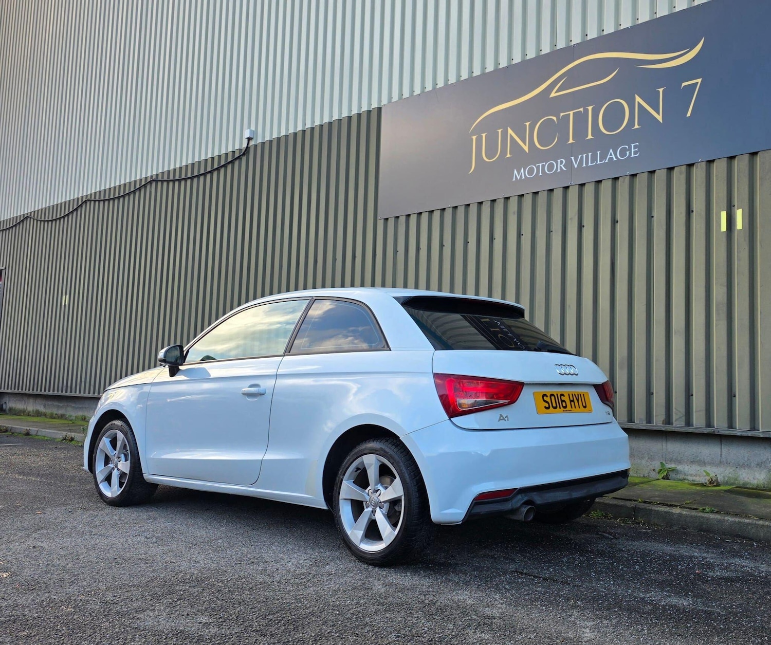 Used Audi A1 2016 for sale - 77016875: Photo 8