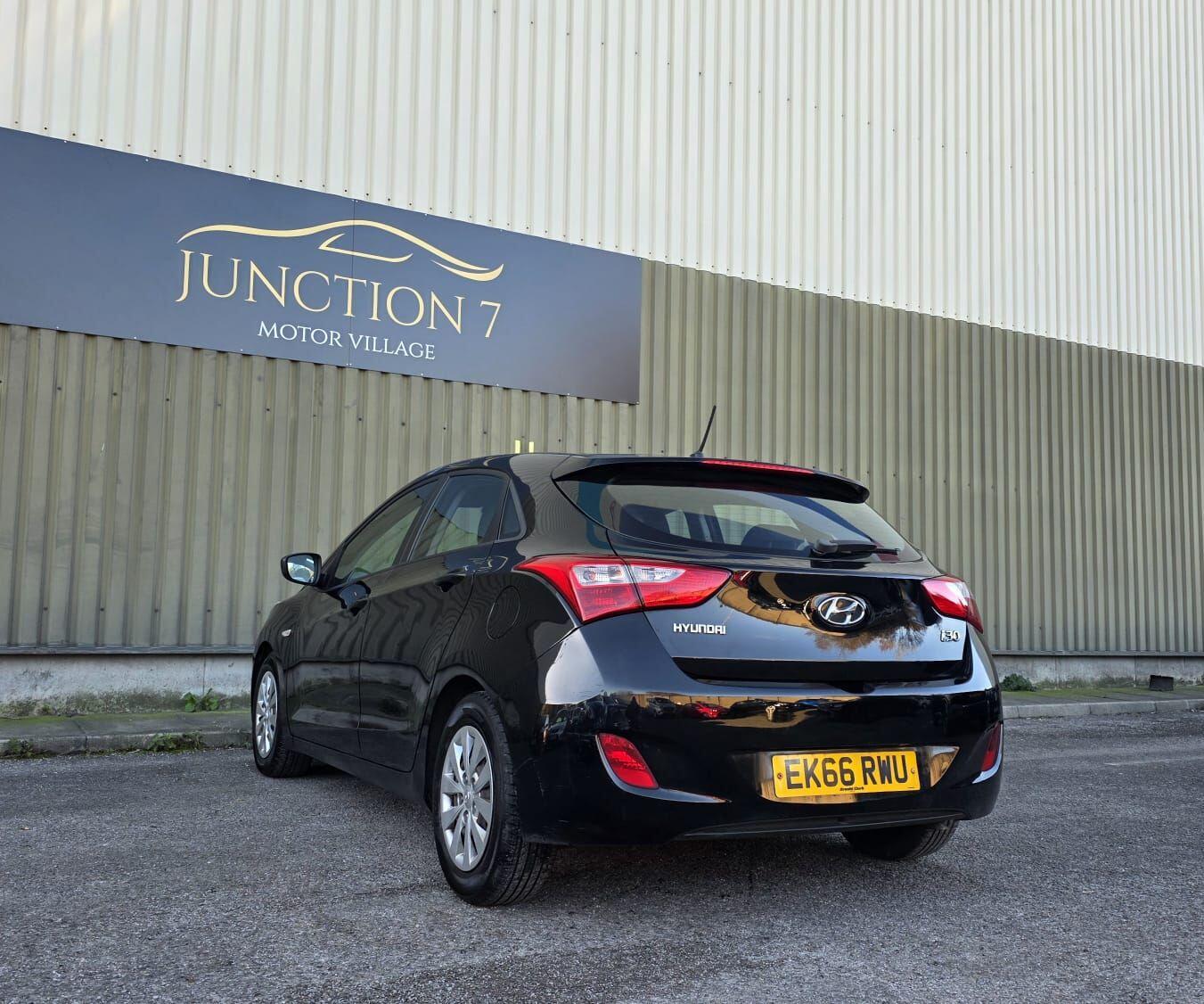 Used Hyundai i30 2016 for sale - 76645747: Photo 15