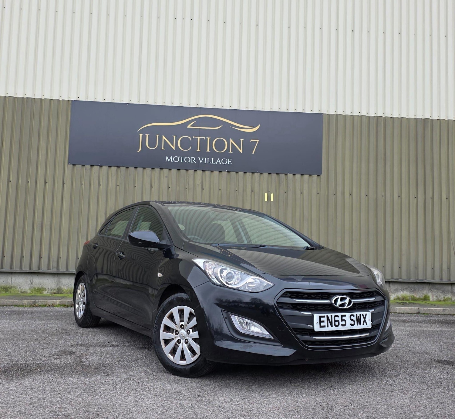 Used Hyundai i30 2015 for sale - 77330561: Photo 2