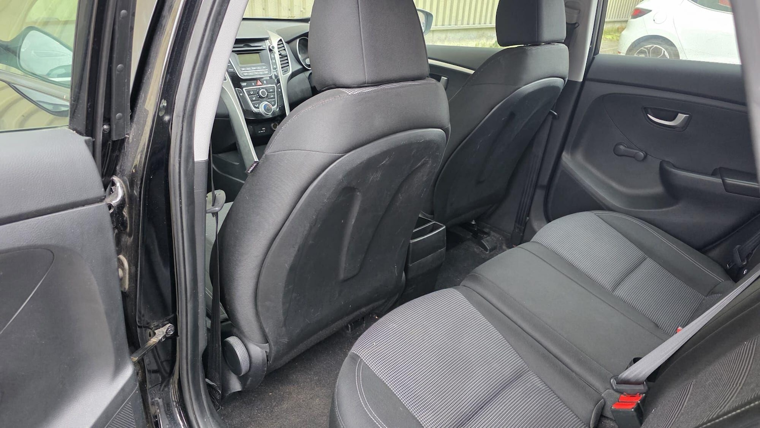 Used Hyundai i30 2015 for sale - 77330561: Photo 21