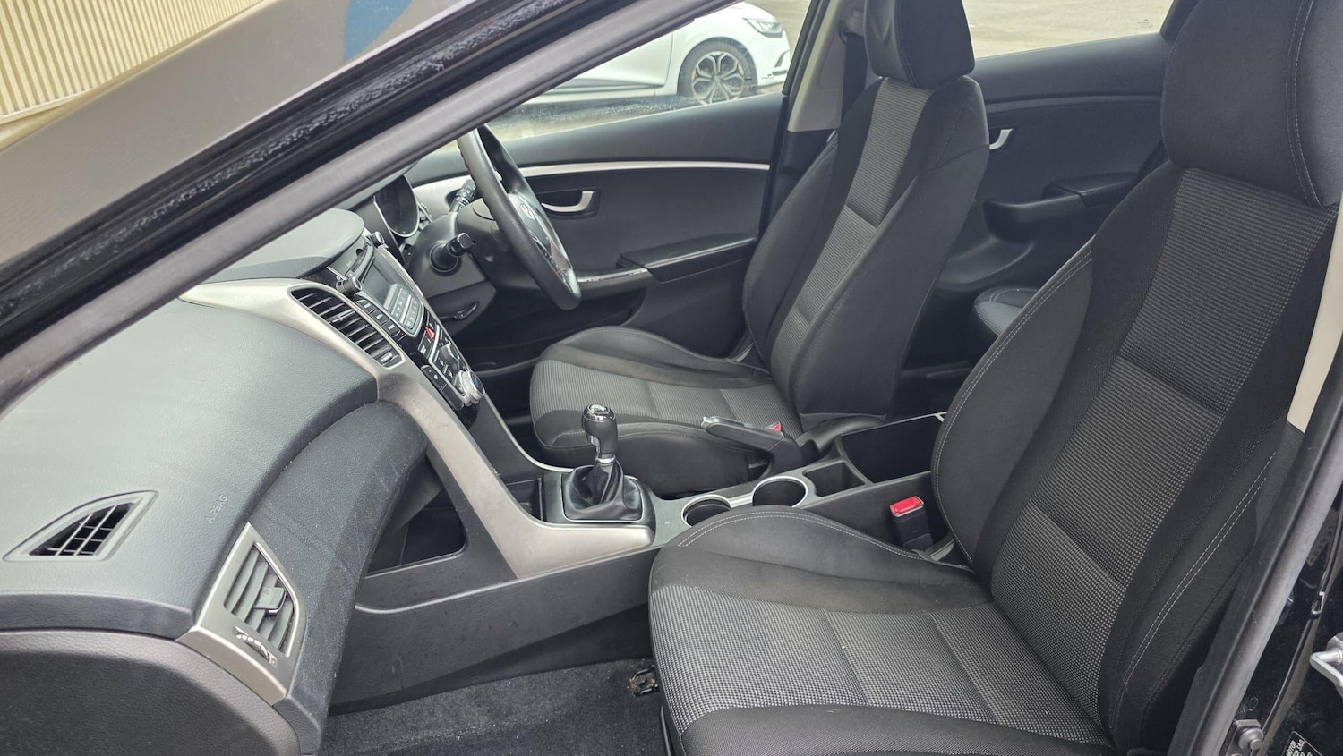 Used Hyundai i30 2015 for sale - 77330561: Photo 24