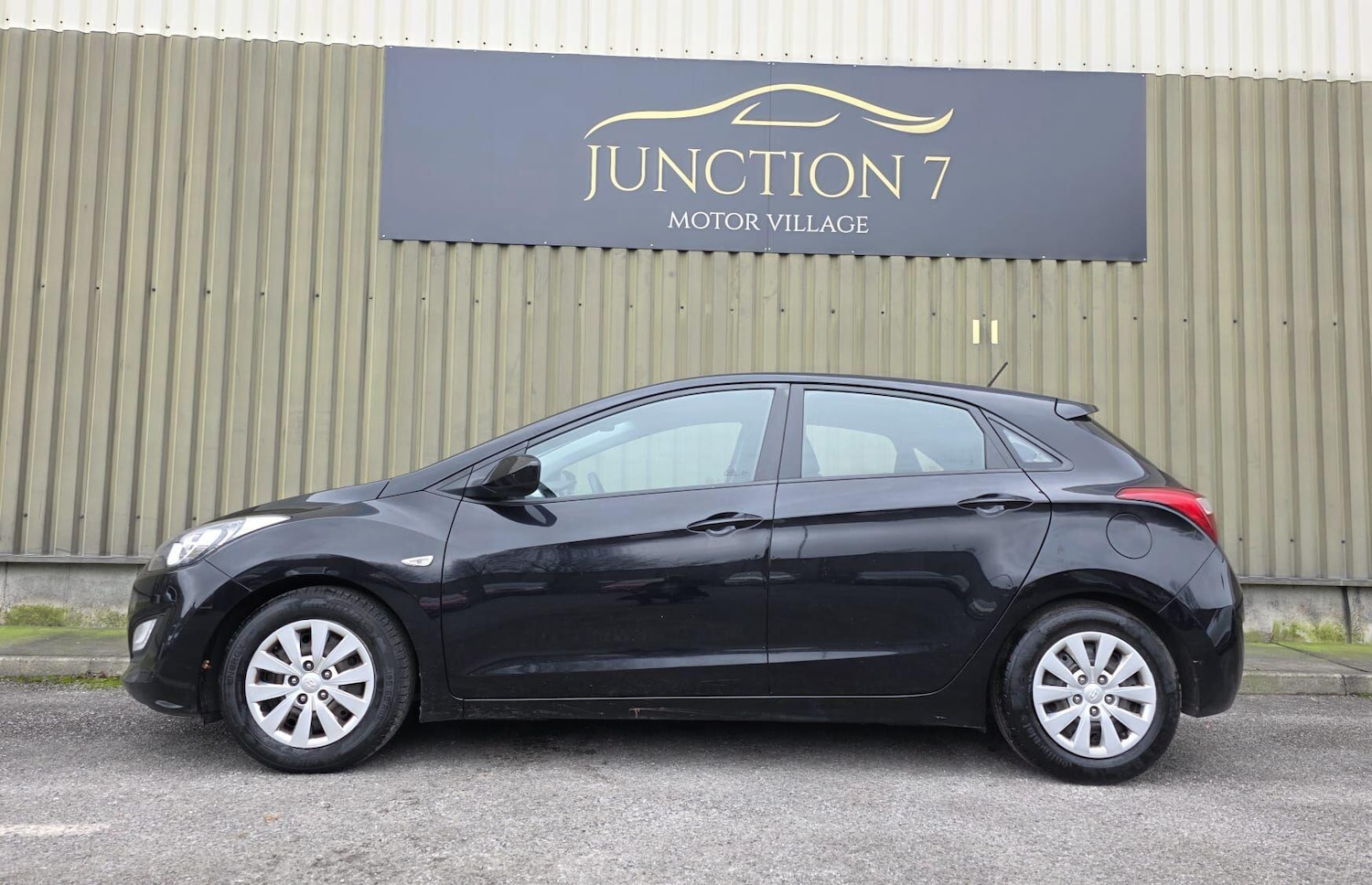 Used Hyundai i30 2015 for sale - 77330561: Photo 7