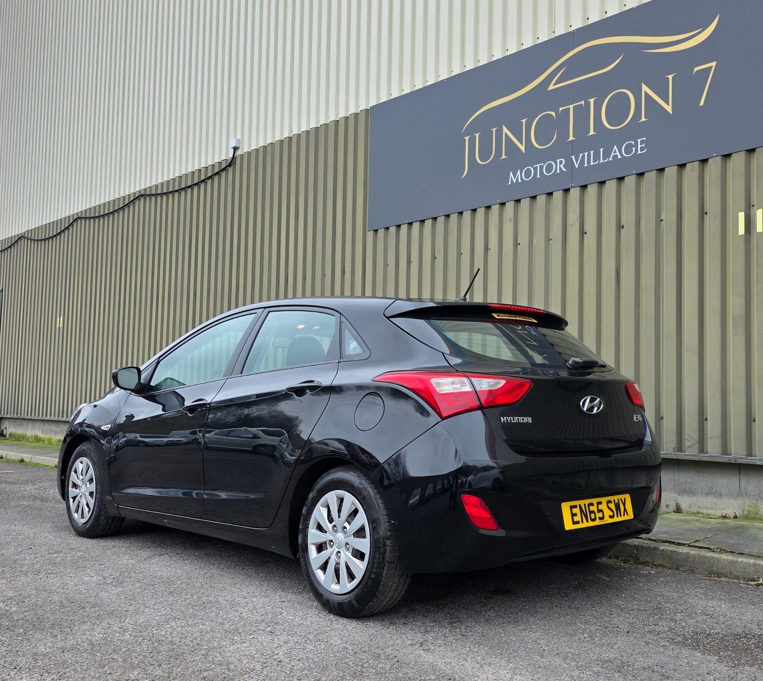 Used Hyundai i30 2015 for sale - 77330561: Photo 8