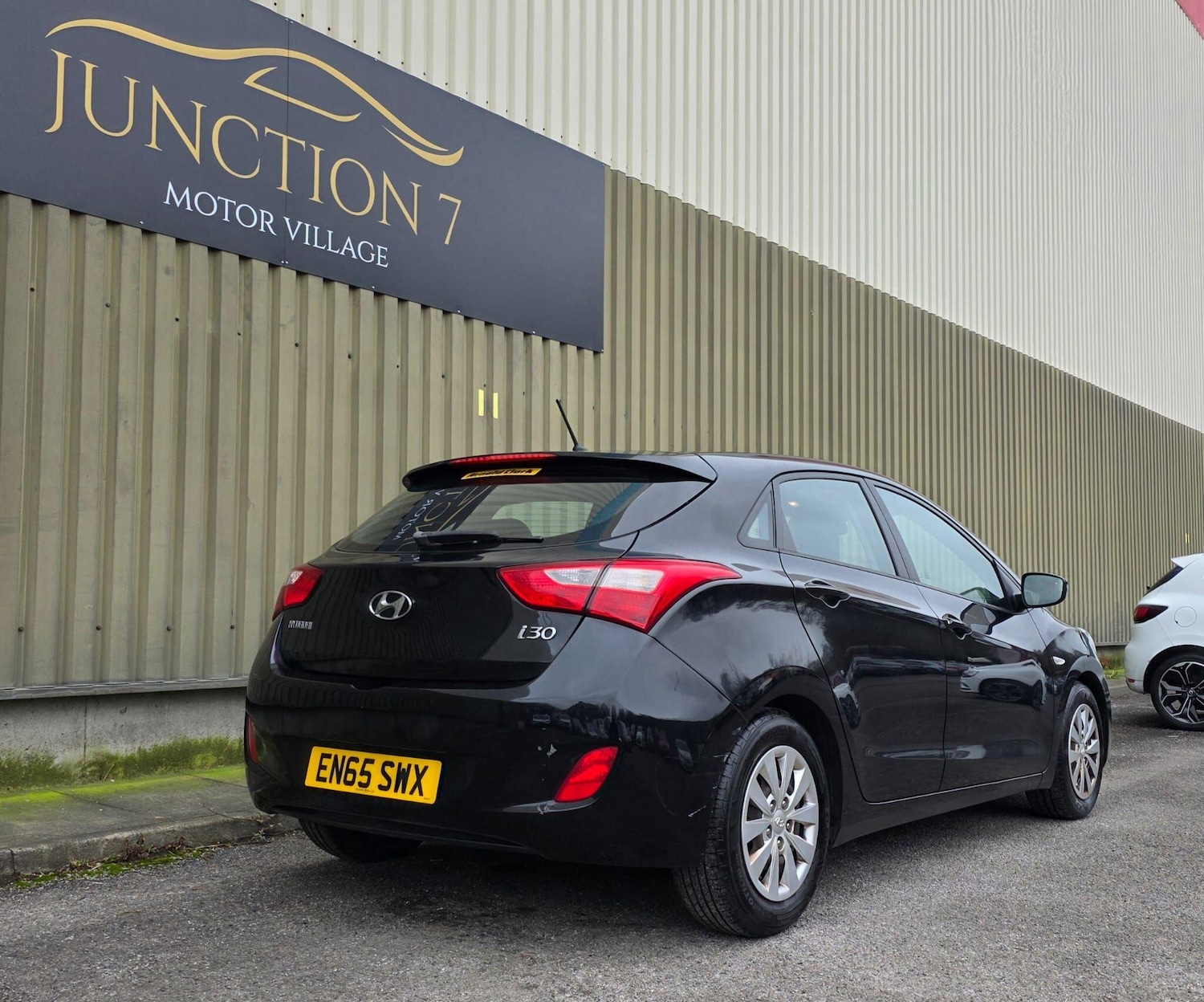 Used Hyundai i30 2015 for sale - 77330561: Photo 9