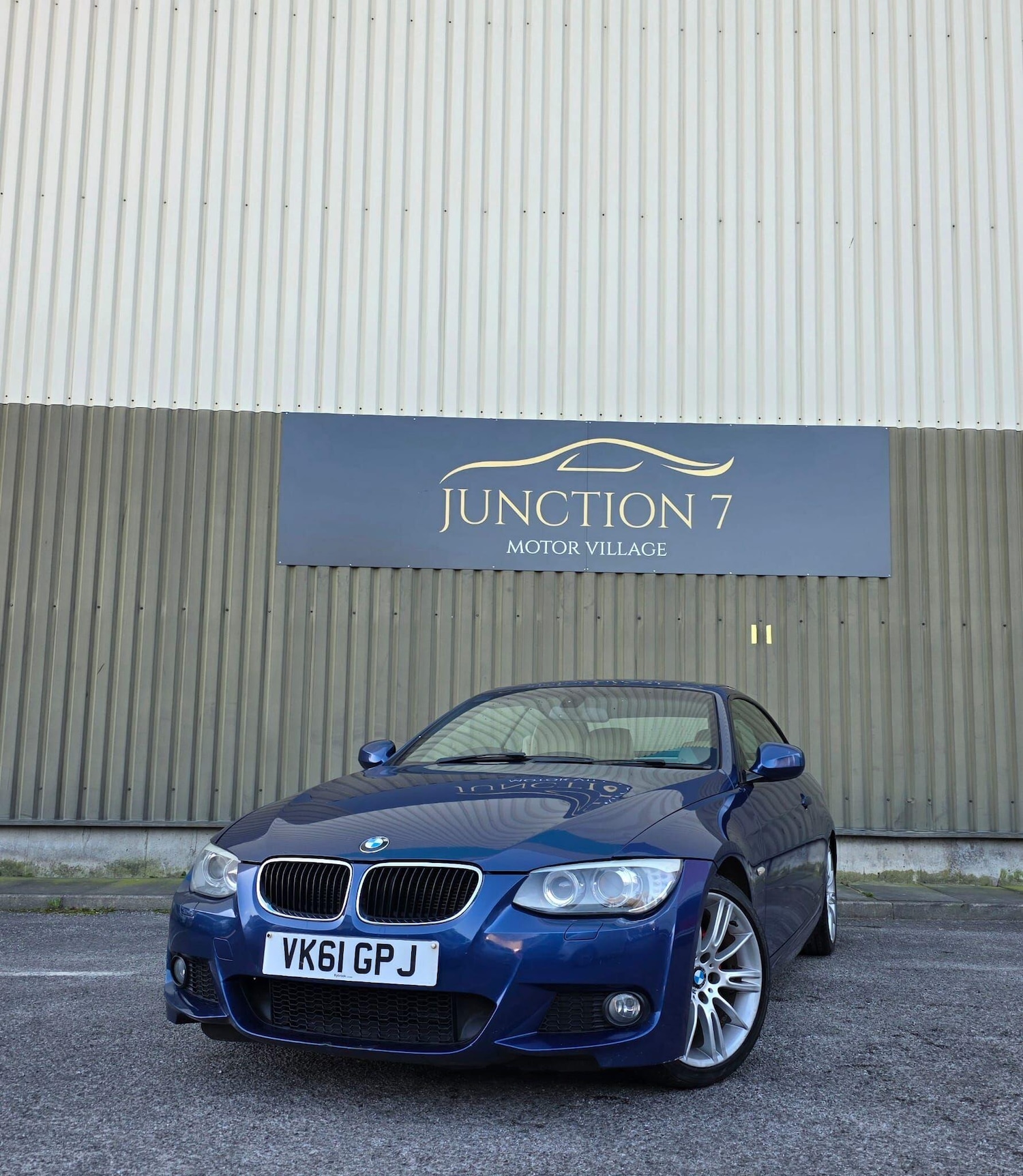 Used BMW 3 Series 2011 for sale - 77940020: Photo 2