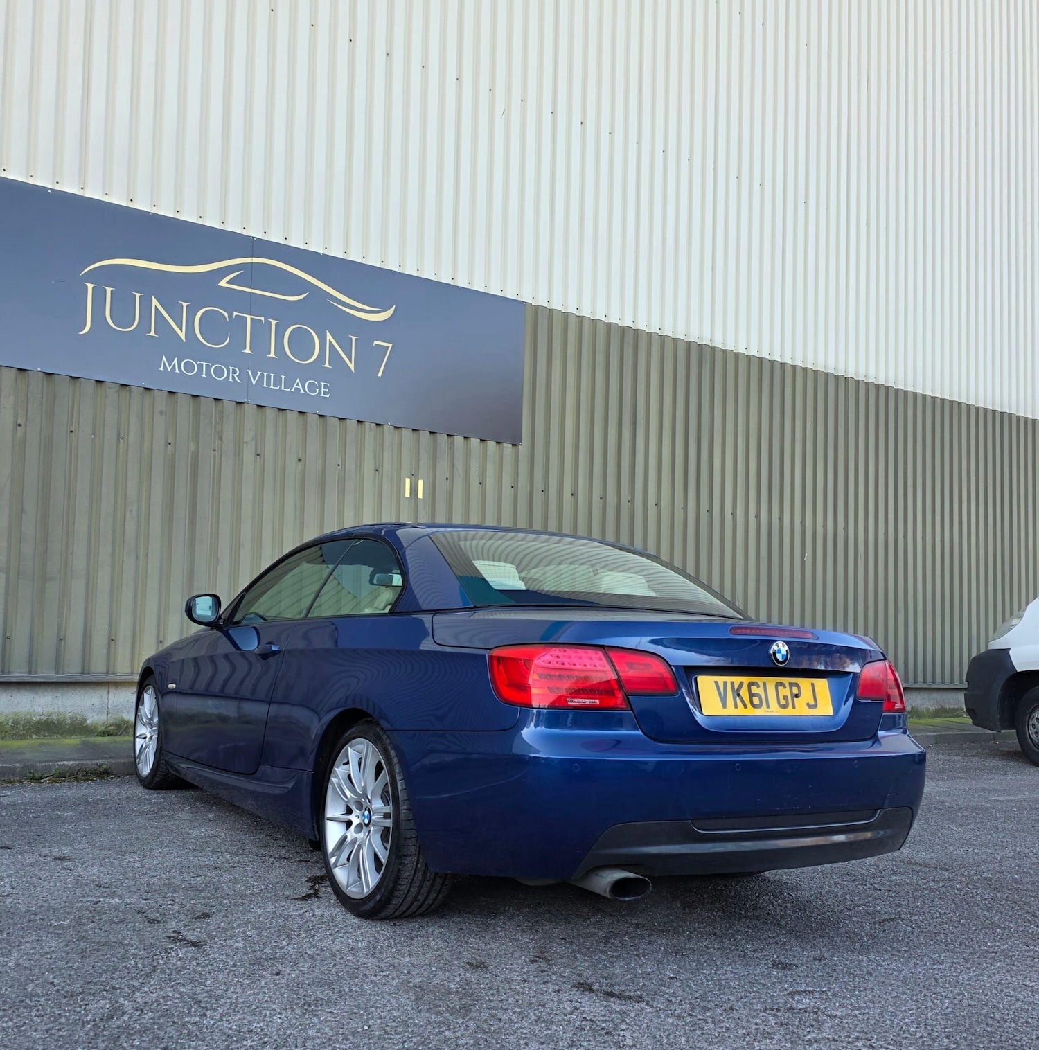 Used BMW 3 Series 2011 for sale - 77940020: Photo 28