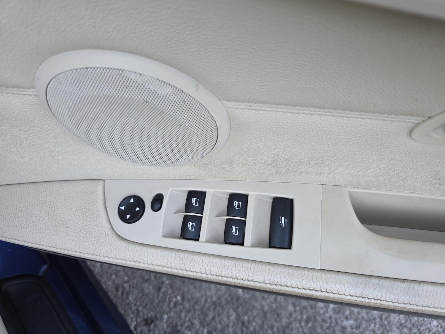 Used BMW 3 Series 2011 for sale - 77940020: Photo 35