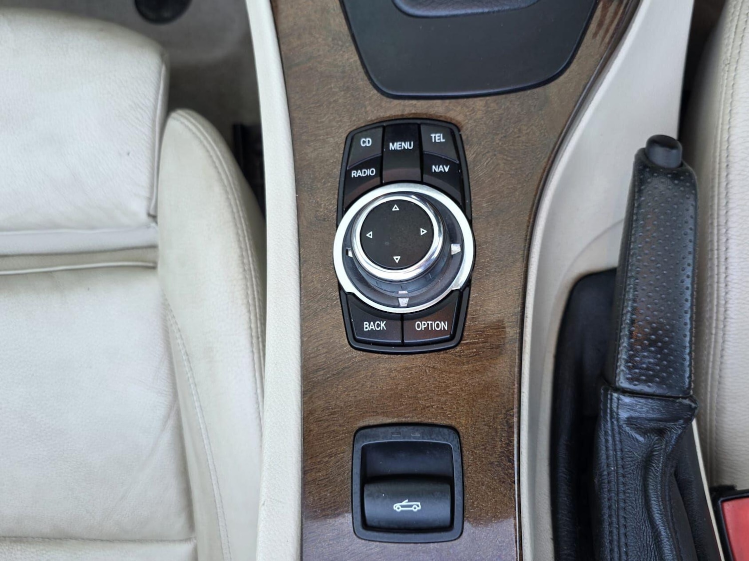 Used BMW 3 Series 2011 for sale - 77940020: Photo 38