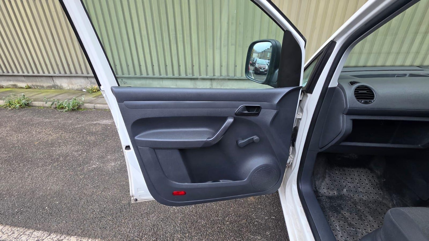 Used Volkswagen Caddy 2015 for sale - 76485349: Photo 19