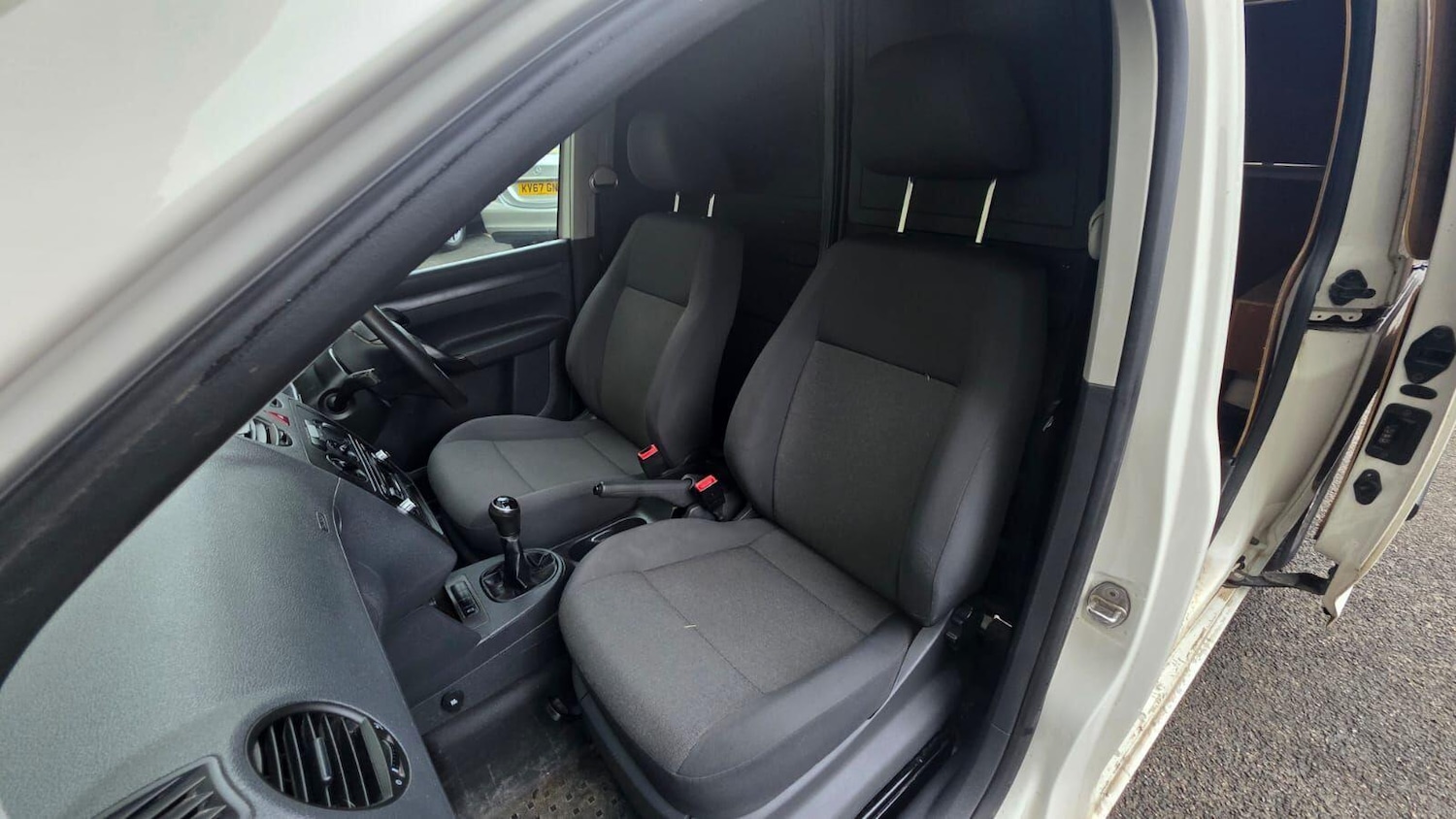 Used Volkswagen Caddy 2015 for sale - 76485349: Photo 21