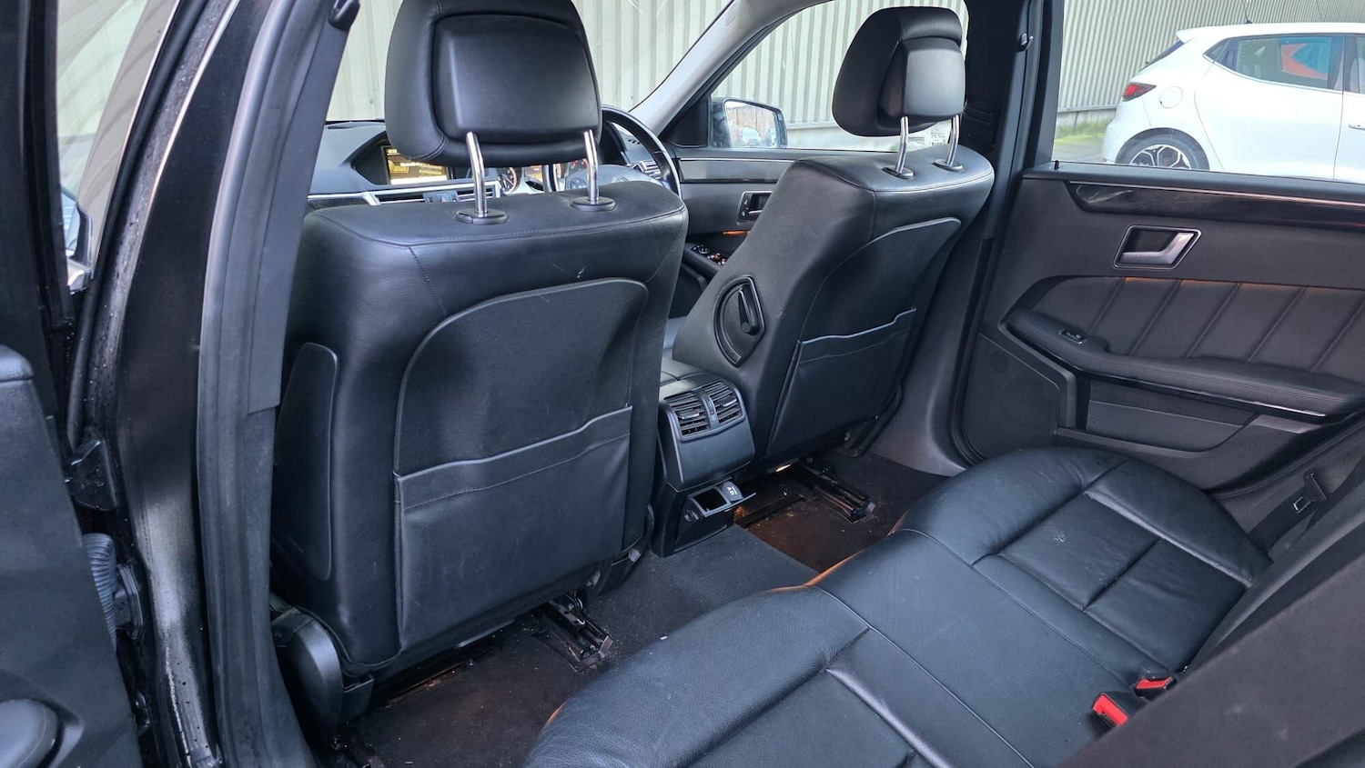 Used Mercedes-Benz E Class 2012 for sale - 77377379: Photo 21