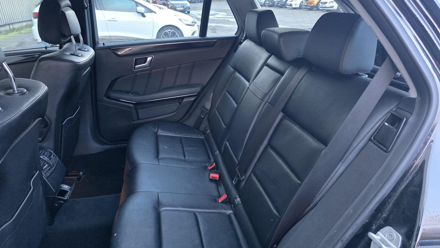 Used Mercedes-Benz E Class 2012 for sale - 77377379: Photo 22