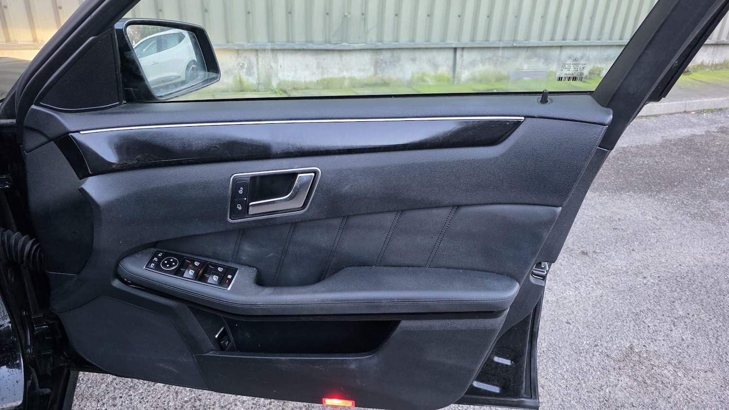 Used Mercedes-Benz E Class 2012 for sale - 77377379: Photo 26